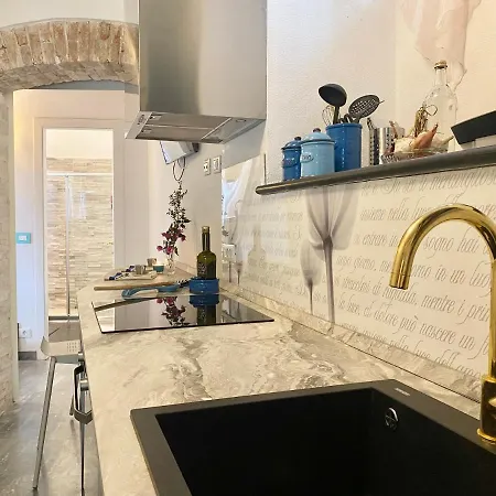 Casaviva - Trilo On The Heights Of S Margherita Apartment *