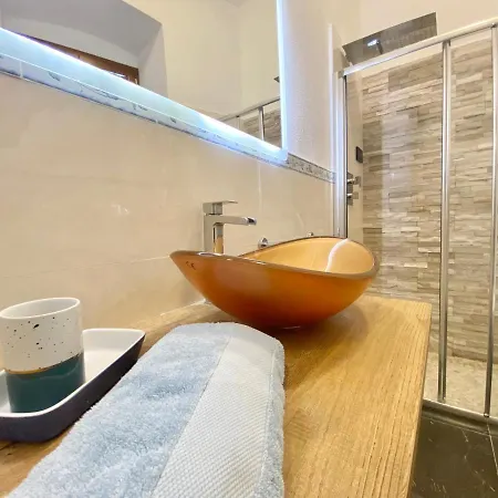 Casaviva - Trilo On The Heights Of S Margherita *